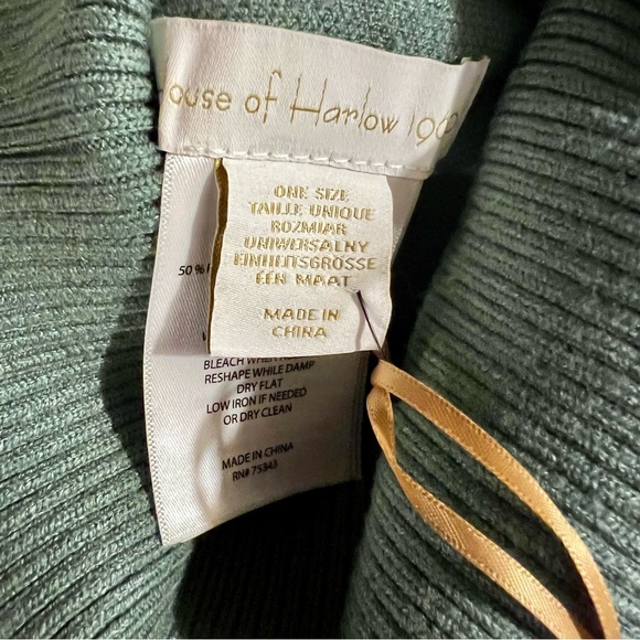 House of Harlow 1960 Turtleneck Sweater Poncho Green OS - Picture 9 of 10